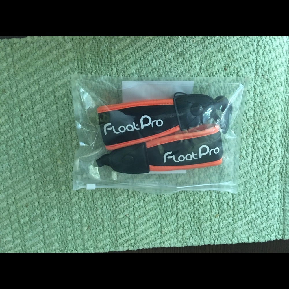 2pcs Float Pro - Wrist Strap